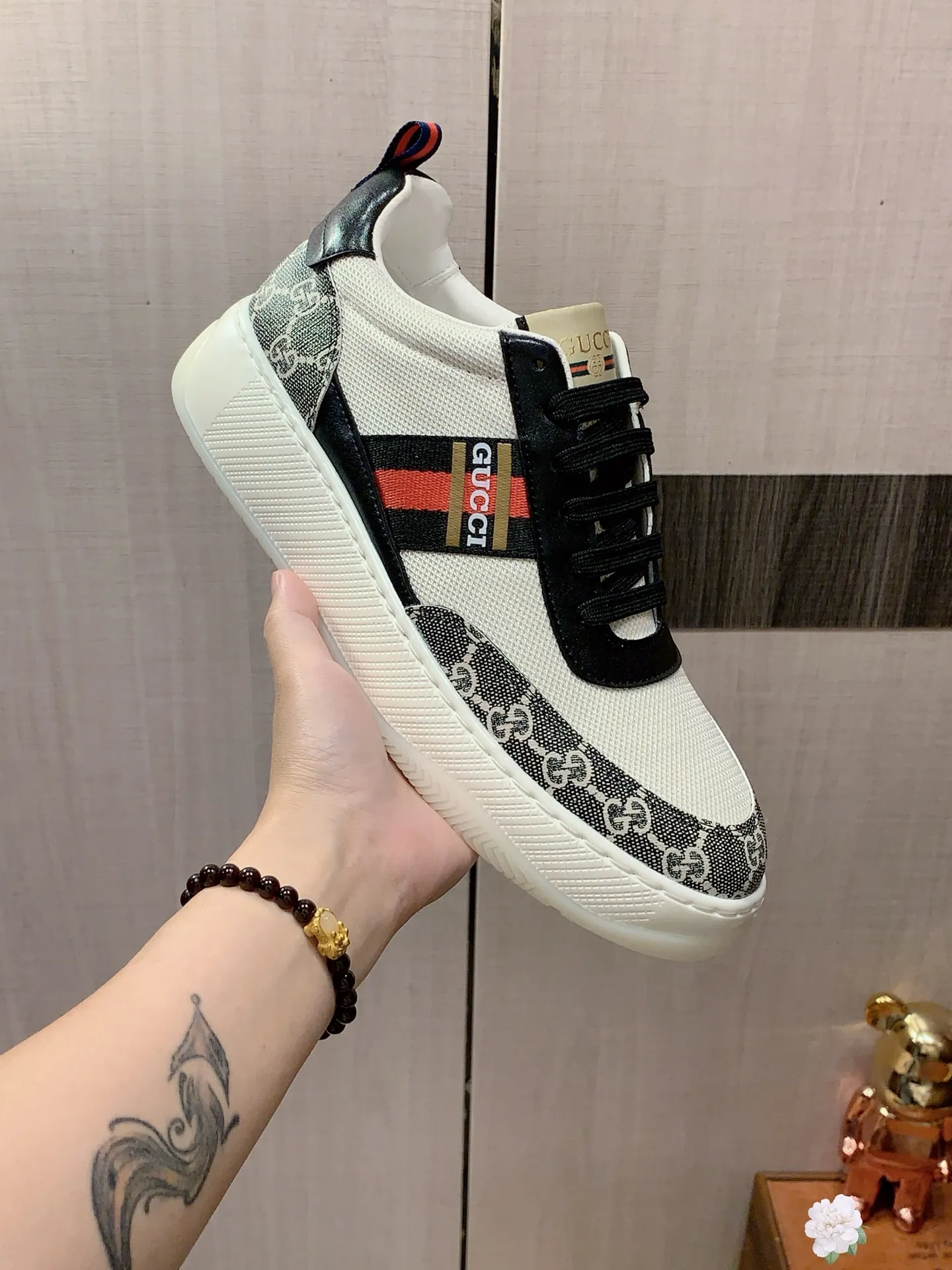Men's Men's Shoes💰442💰💰🎩🎩[Lightning][Lightning] "Gucci*" The latest and most popular casual shoes, top brand [seduce] luxury~purchase, top~quality. [Strong] The upper is made of imported breathable cowhide with material ➕ breathable sheepskin lining (•) and fine workmanship. The original stylish and stylish soft rubber wear-resistant and non-slip outsole is light and comfortable on the feet. The real thing looks better when photographed in person. No. 143: Code: 38-44, 45 can be customized, 4️⃣ colors are available
